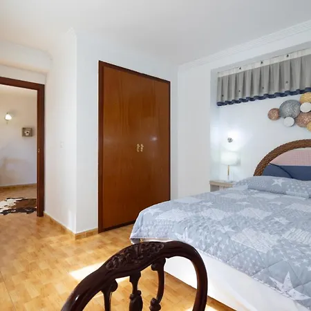 Aparthotel Unique 4-1 *